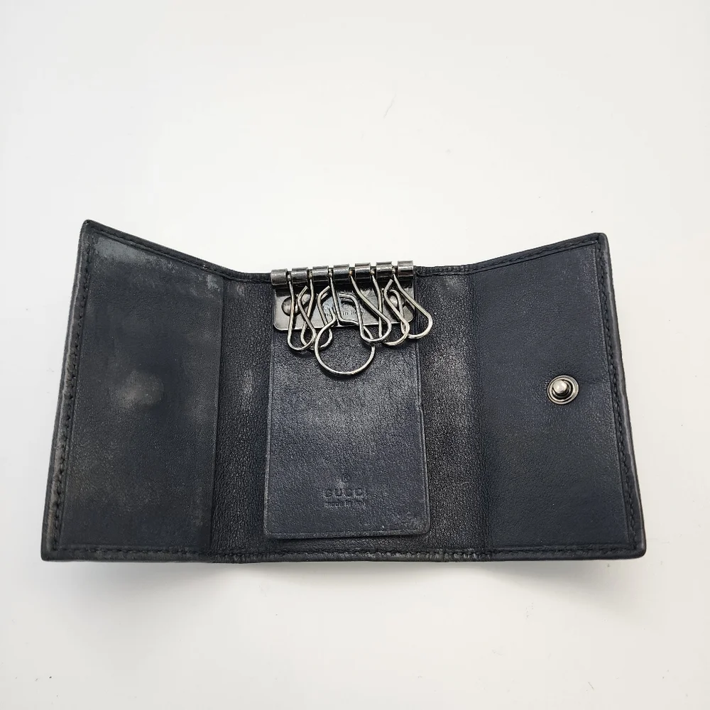 GUCCI Navy Monogram Leather Card/Key Wallet w/Silver Interlocking GG Logo Plate